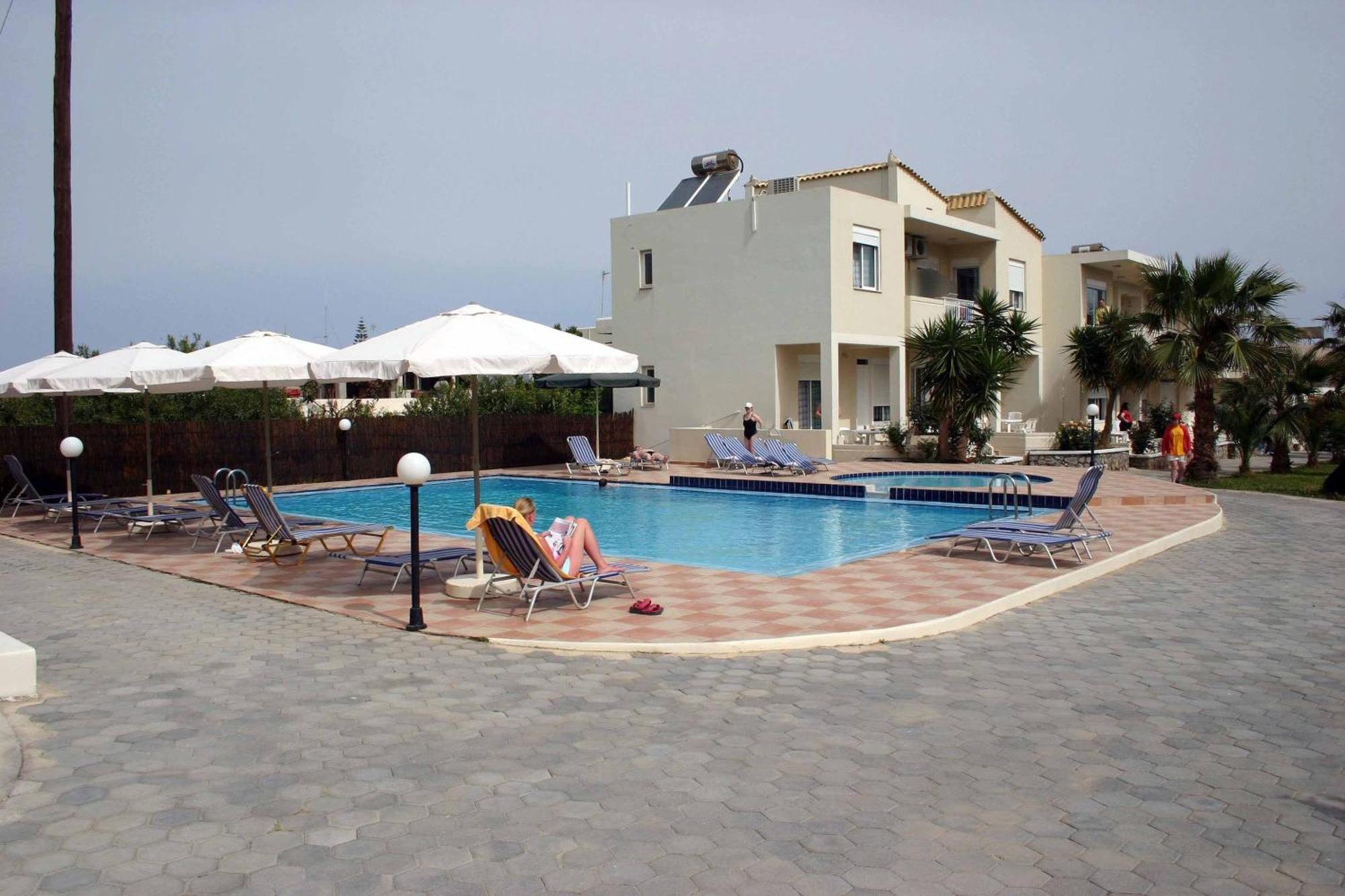 Evilion Hotel Stalós Exterior foto