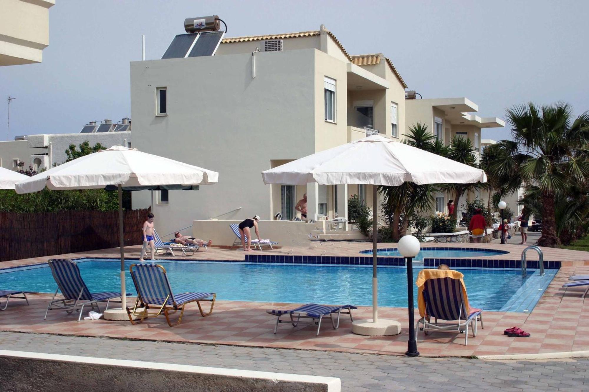 Evilion Hotel Stalós Exterior foto