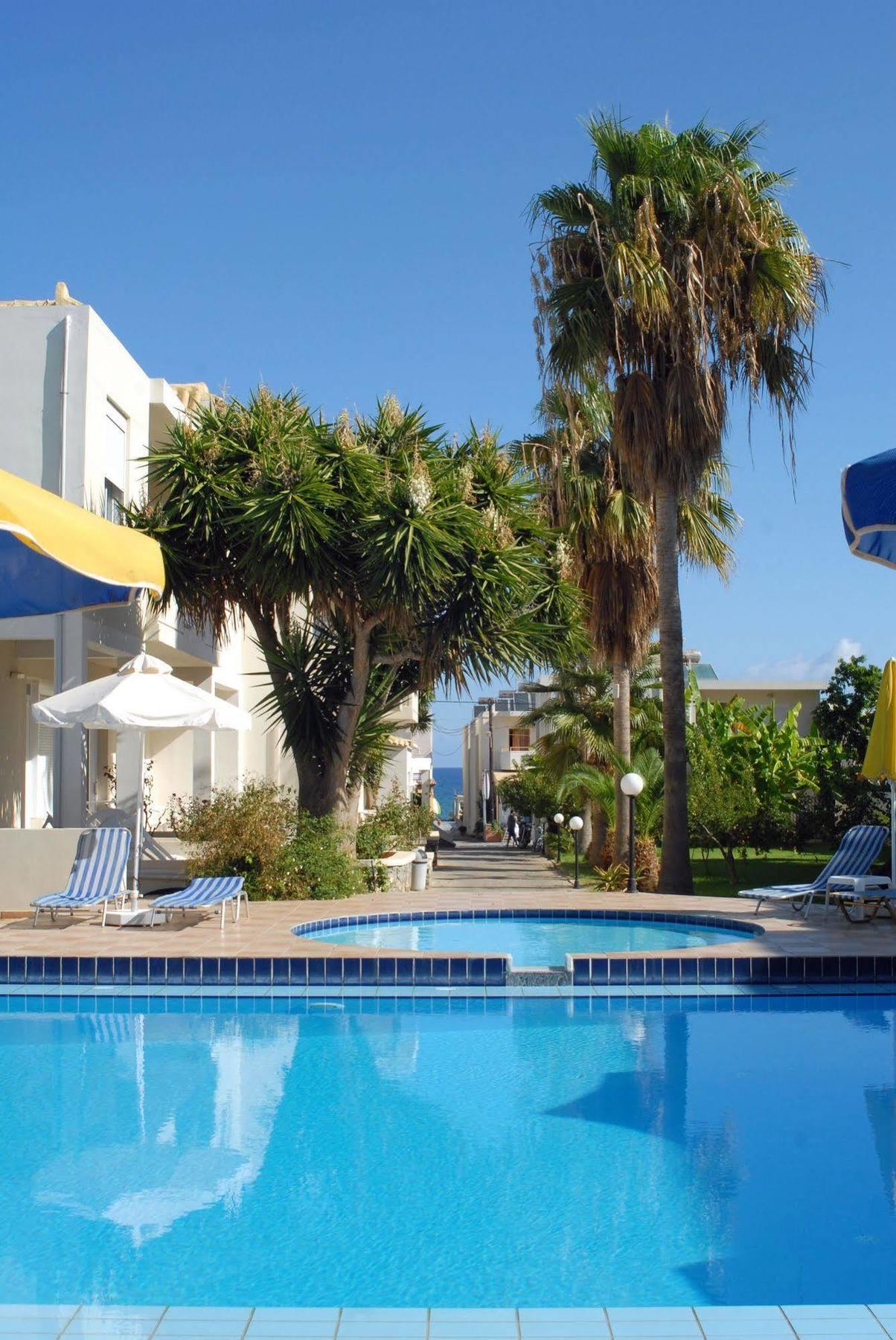 Evilion Hotel Stalós Exterior foto