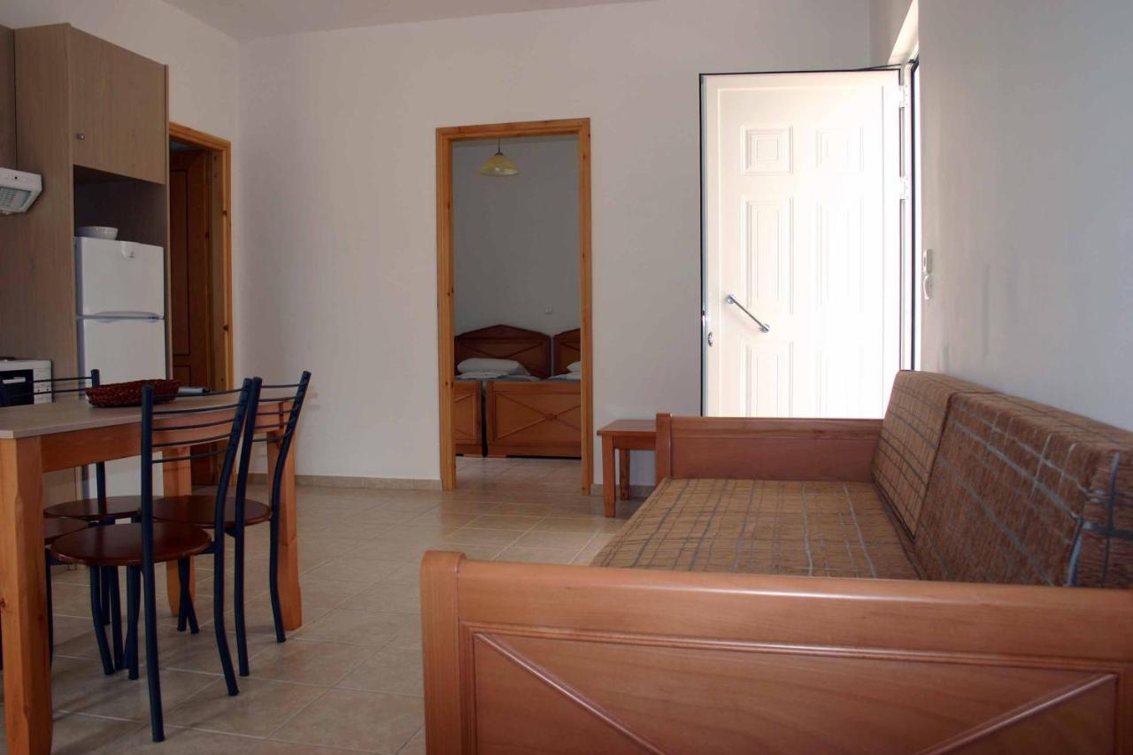 Evilion Hotel Stalós Habitación foto